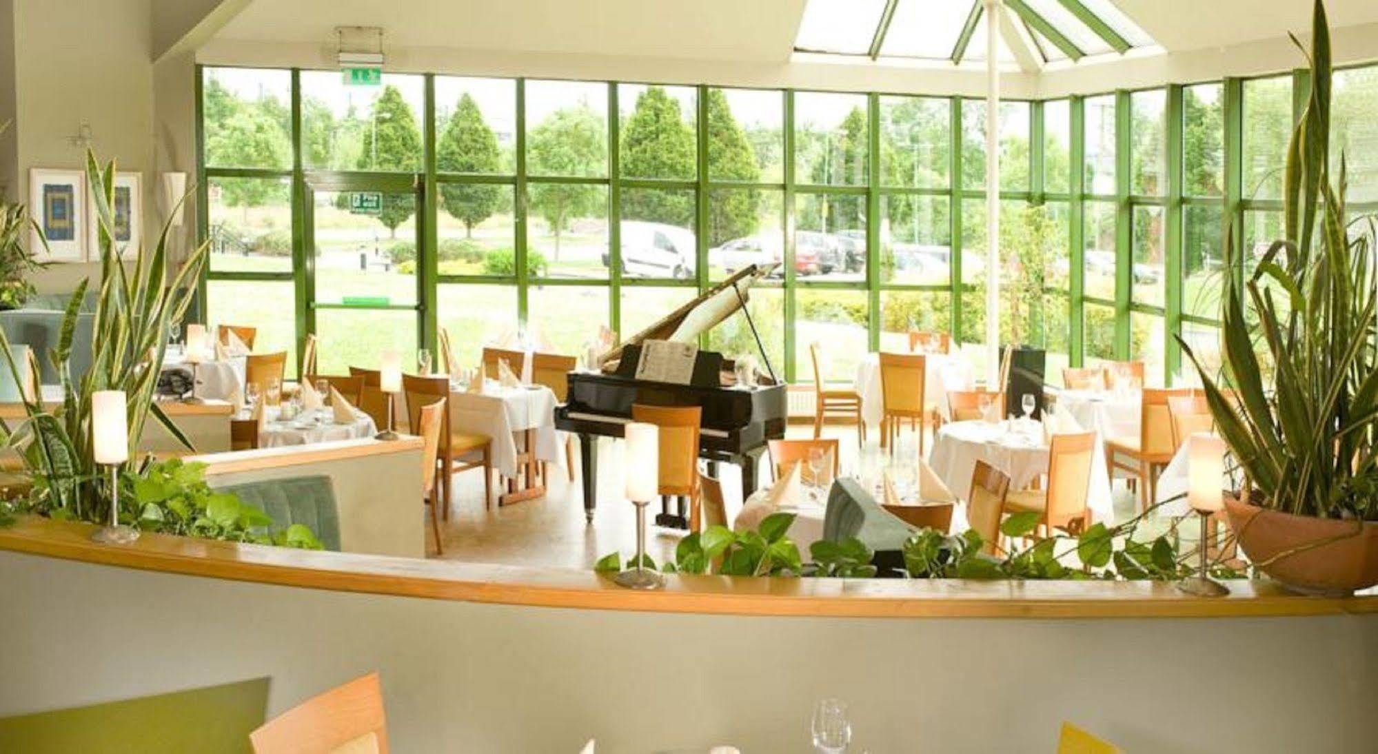 Great National Commons Inn Hotel Cork Exterior photo