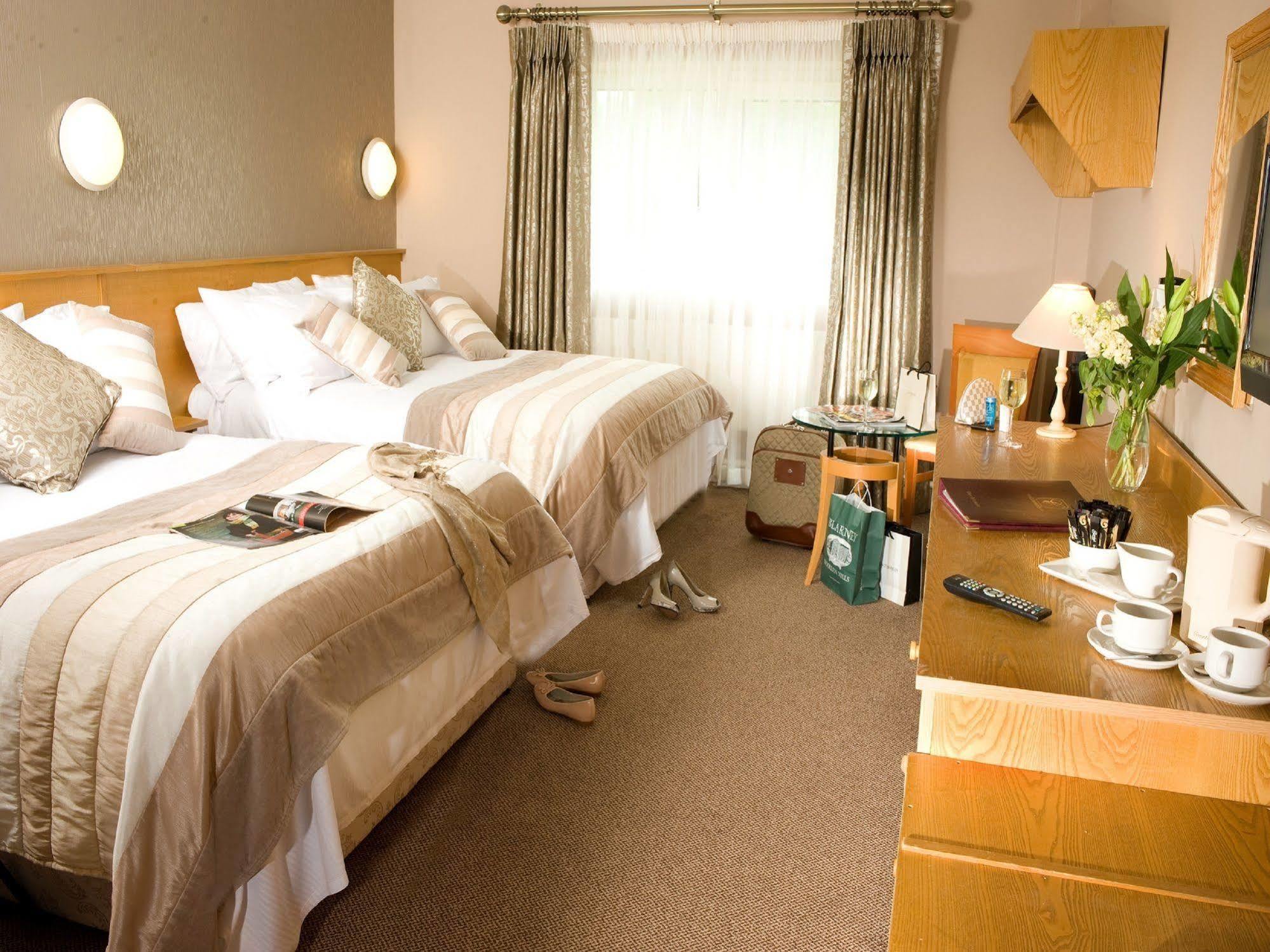 Great National Commons Inn Hotel Cork Exterior photo